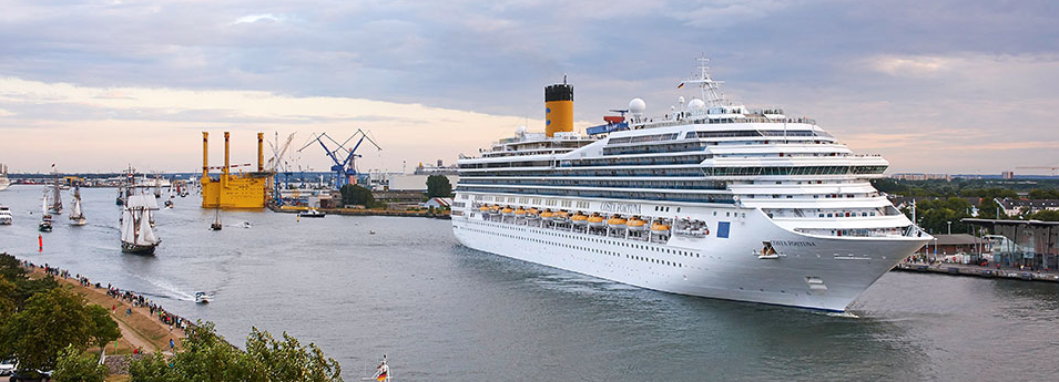 Costa Kreuzfahrten feiert Jubiläum: 100. Schiffsanlauf zur Warnemünder Woche