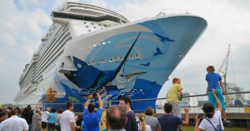 Ausdocken der Norwegian Escape
