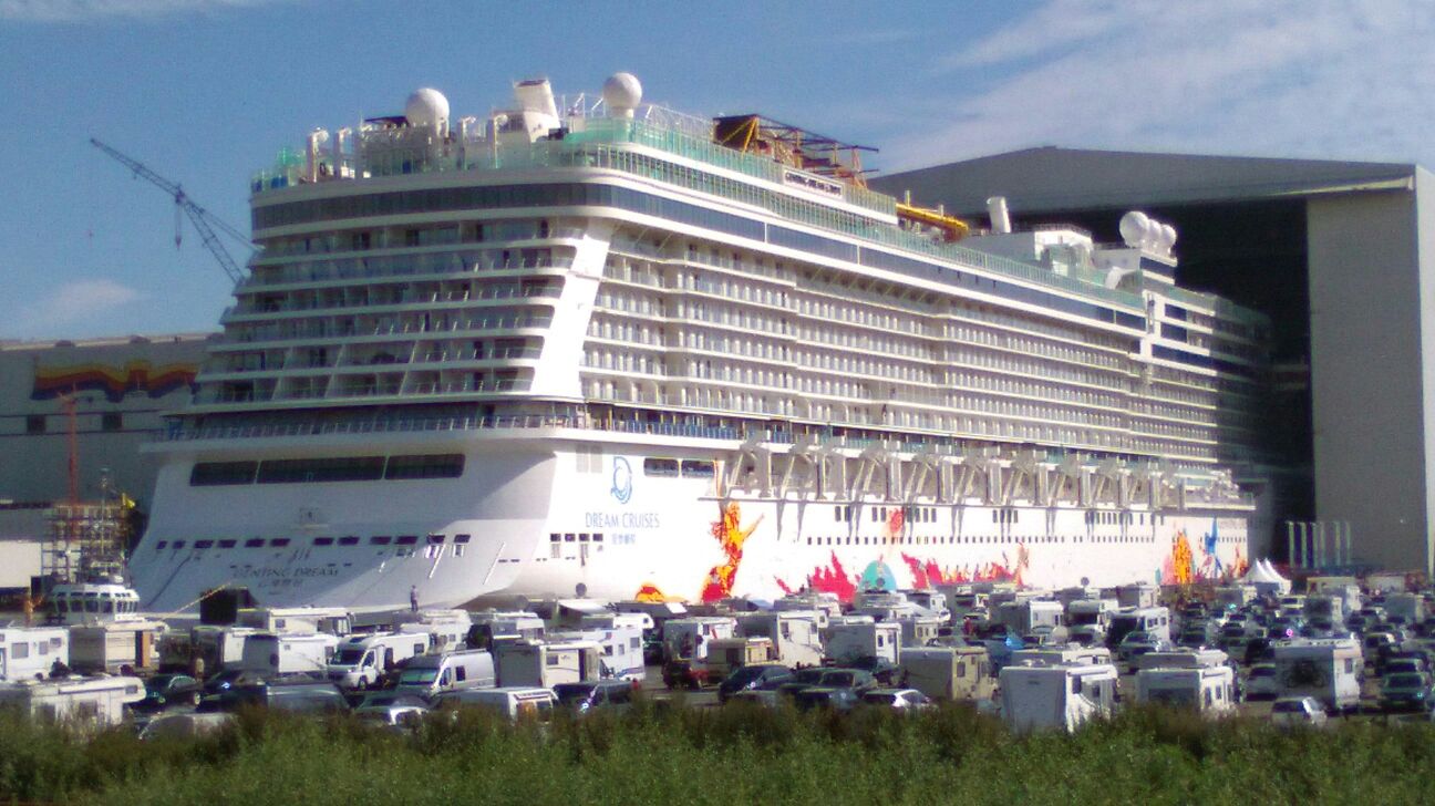 Dream Cruises präsentiert die Genting Dream