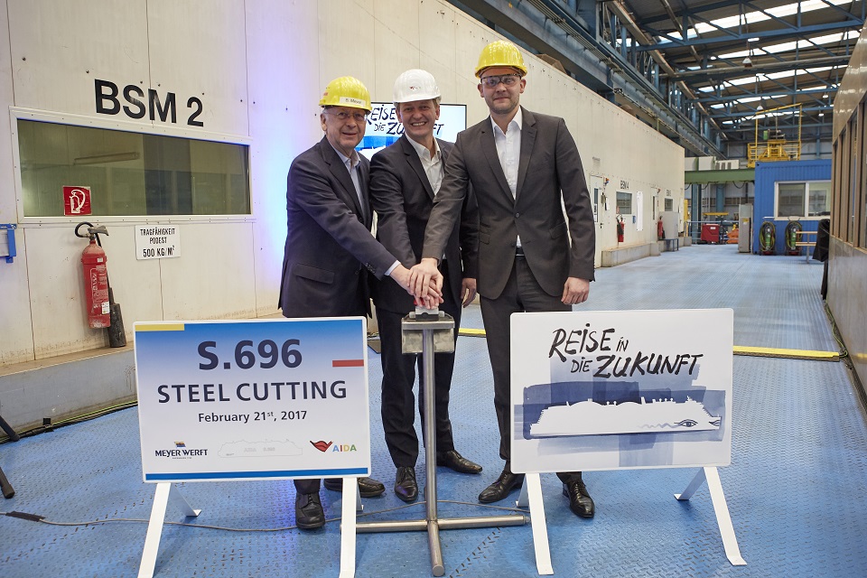 Meyer Werft baut erstes LNG Schiff der Welt