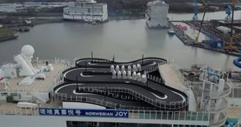 Das Ausdocken der Norwegian Joy im Video