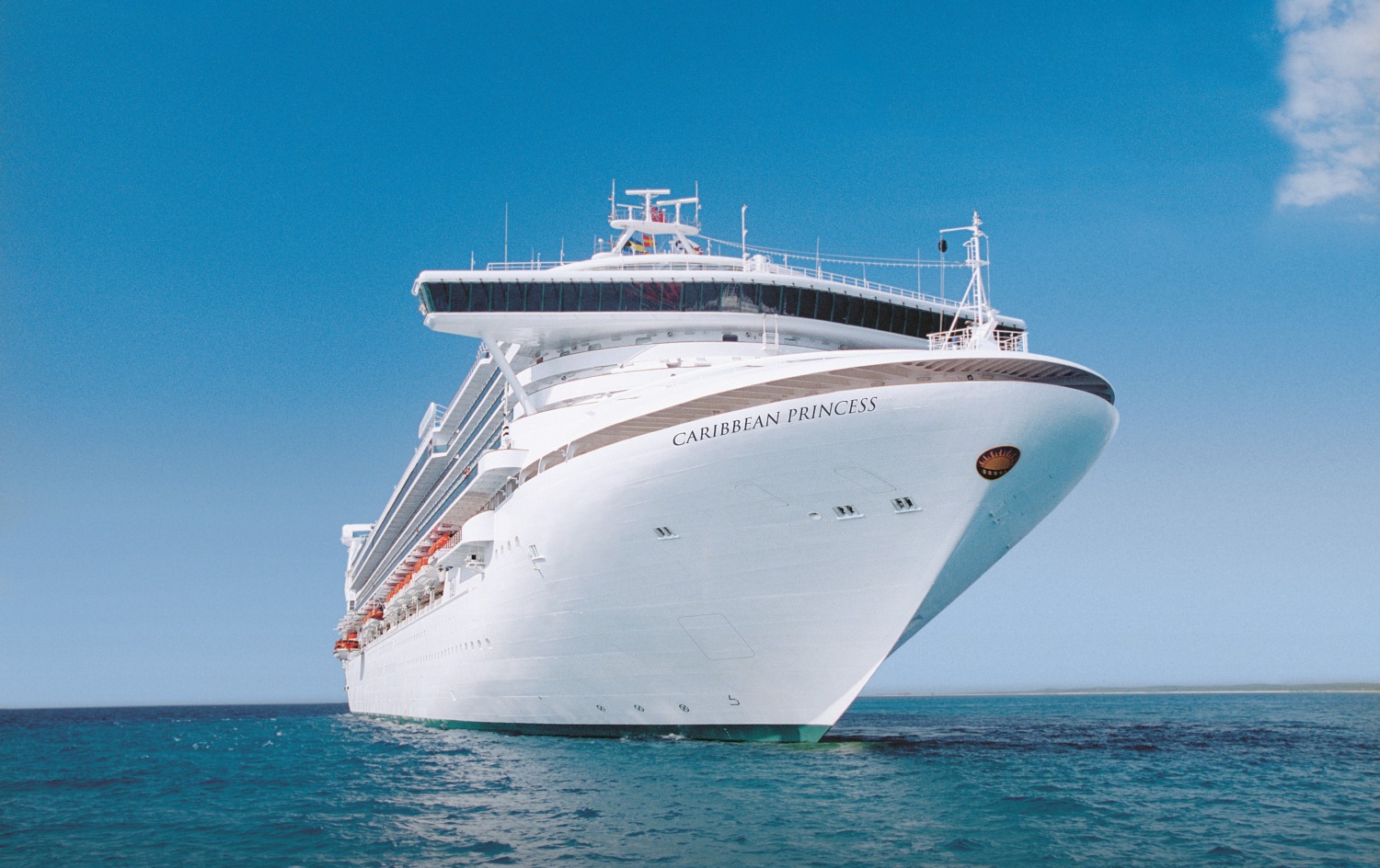 Caribbean Princess erster Mega-Cruiser auf dem Panamakanal