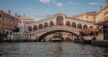 Spende für Restaurierungsarbeiten in Venedig