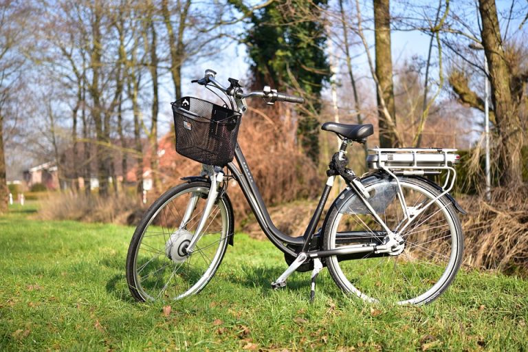 nicko cruises bietet Flusskreuzfahrten mit EBikePaketen